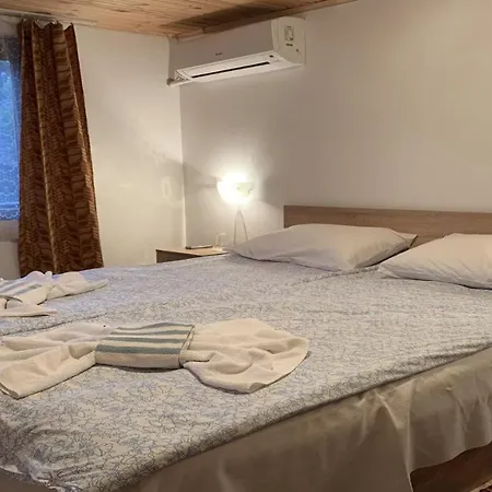 Стаи За Гости В Елена Casa de hóspedes